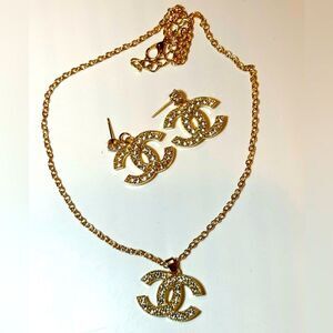 Gold Tone iridescent Crystal Necklace & Earring Set